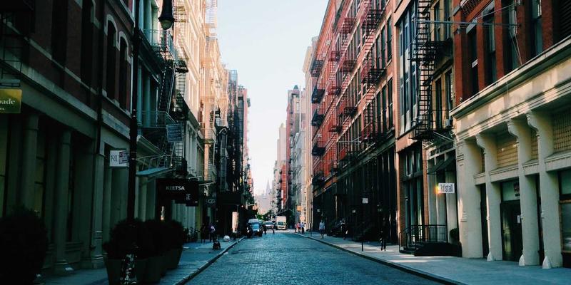 中国现代捕猎文化:从传统技艺到户外装备的演变