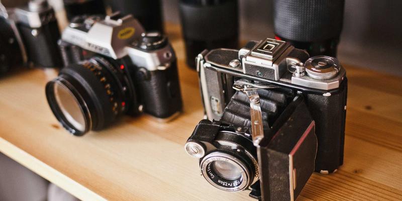 从户外装备到生态守护：云南边境跨境野生动物保护中的望远镜、弓箭与社区协同